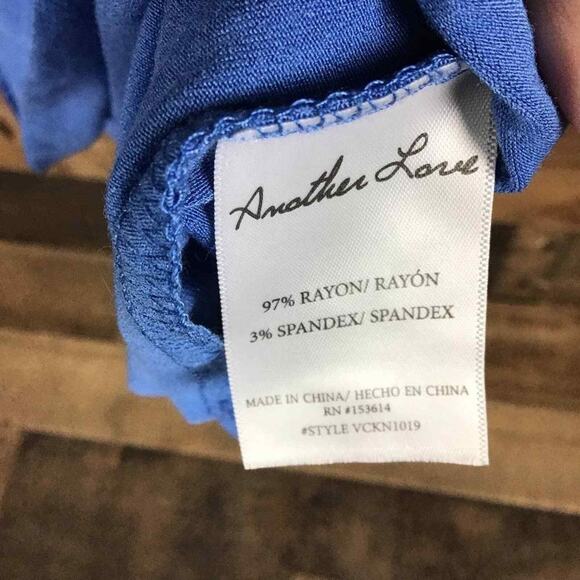 Another Love Women’s Small Blue Pullover Long Sleeve Top Pocket Stretch NWOT - Picture 3 of 16